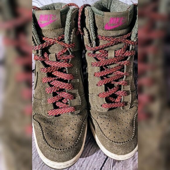 Nike Dunk Sky Hi olvie green Wedge Sneakers - Olive and Red - Picture 5 of 10